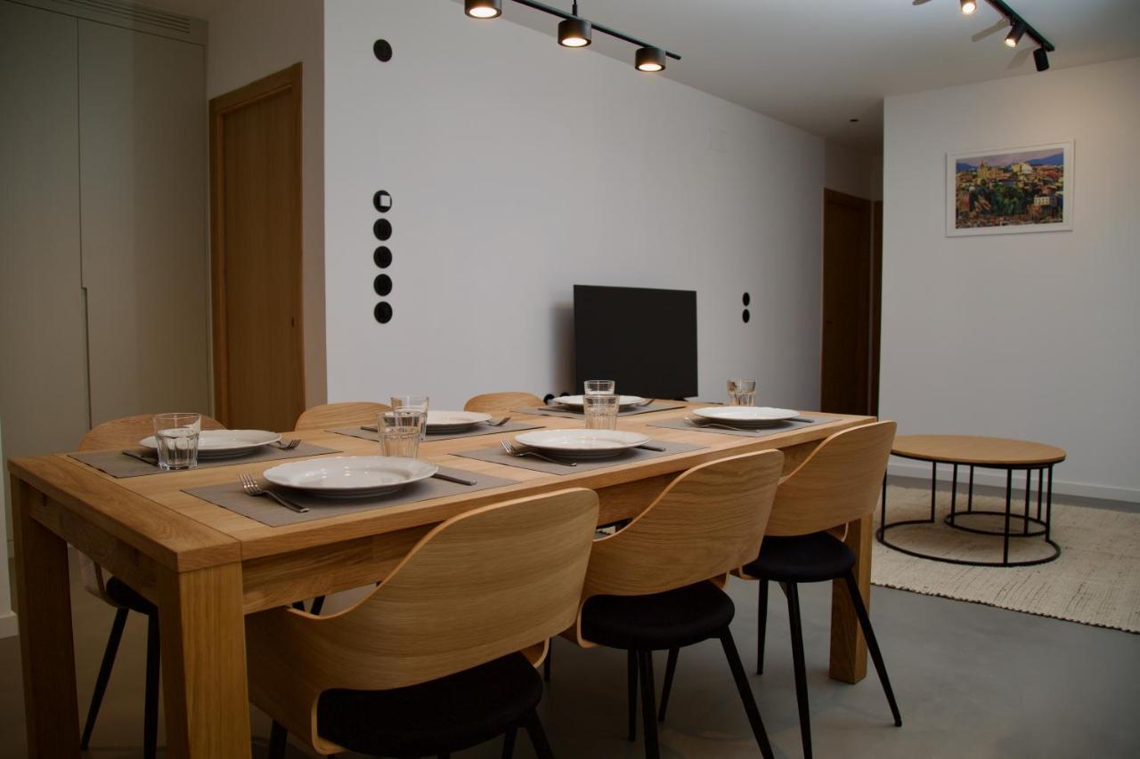 Suite 101 - 2 Bedroom Suite At Amando Perez Suites Рібадео Екстер'єр фото